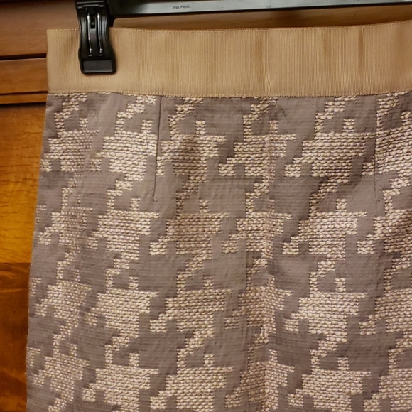 LOFT ANN TAYLOR PETITE TWO-TONED SKIRT SZ 2P - Picture 6 of 8